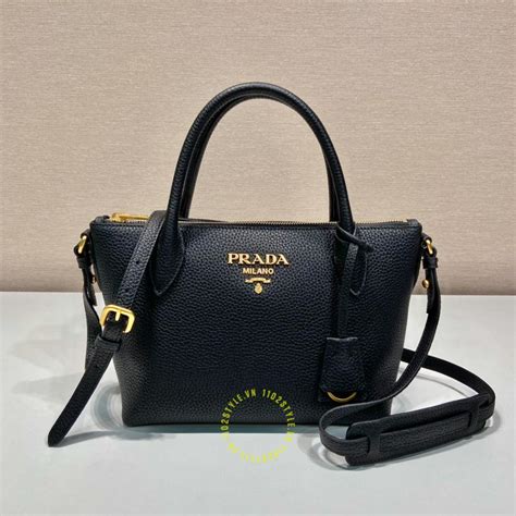 immagini borse prada milano 1913